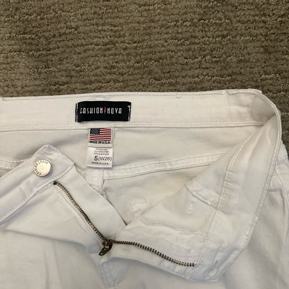 White distressed jeans - Picture 4 of 5